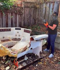 Best Hot Tub Removal  in Lewisburg, WV